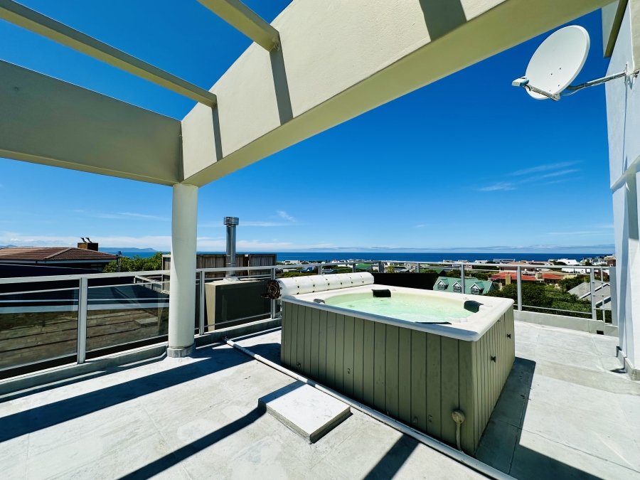 4 Bedroom Property for Sale in Vermont Western Cape